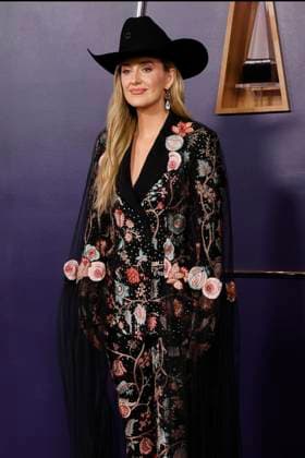 USA - 2025 American Music Awards - Las Vegas LAS VEGAS - MAY 26: Lainey Wilson at the 2025 American Music Awards at the Fontainebleau Las Vegas on May 26, 2025 in Las Vegas, CA Las Vegas CA USA  Copyright: xHPAx xHutchinsxPhotox