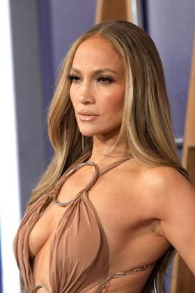 USA - 2025 American Music Awards - Las Vegas LAS VEGAS - MAY 26: Jennifer Lopez at the 2025 American Music Awards at the Fontainebleau Las Vegas on May 26, 2025 in Las Vegas, CA Las Vegas CA USA  Copyright: xHPAx xHutchinsxPhotox