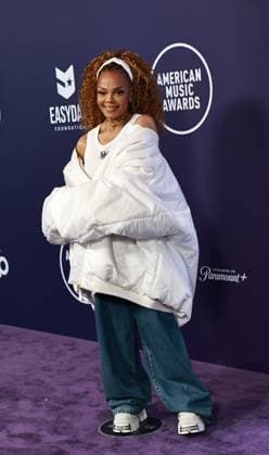 2025 American Music Awards Winner s Walk at Fontainebleau Las Vegas Featuring: Janet Jackson Where: Las Vegas, Nevada, United States When: 27 May 2025 Credit: Judy Eddy Cover Images EDITORIAL USE ONLY. NOT FOR USE BY NEWSPAPERS BASED IN THE UK. Copyright: xJudyxEddyx coverimg54800762