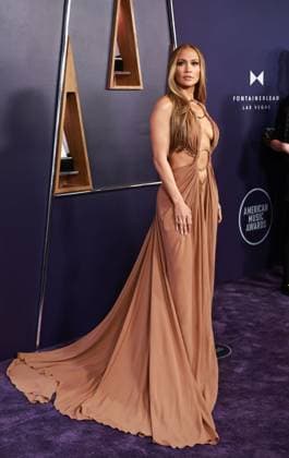 2025 American Music Awards Winner s Walk at Fontainebleau Las Vegas Featuring: Jennifer Lopez Where: Las Vegas, Nevada, United States When: 27 May 2025 Credit: Judy Eddy Cover Images EDITORIAL USE ONLY. NOT FOR USE BY NEWSPAPERS BASED IN THE UK. Copyright: xJudyxEddyx coverimg54800785