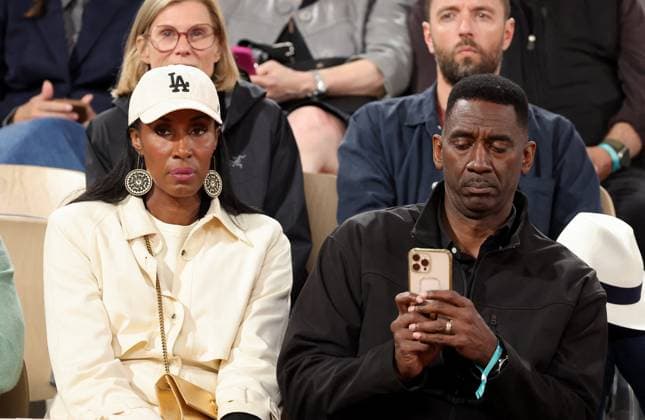 Celebs in the stands during the Roland Garros International Tennis 2025 Lisa Leslie and husband Michael Lockwood in the stands during the Roland Garros International Tennis 2025, in Paris, France, on May 27, 2025 Jacovides Moreau Bestimage Celebs in the stands during the Roland Garros International Tennis 2025, in Paris, France, on May 27, 2025 Jacovides Moreau Bestimage Paris France  Copyright: xJACOVIDES-MOREAUx xBESTIMAGExJACOVIDES-MOREAUx xBESTIMAGEx