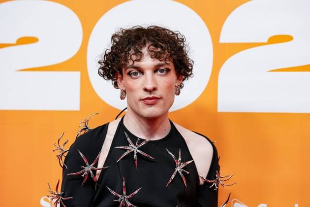 Zurich, Switzerland, May 28th 2025: Swiss Musician on the red carpet Nemo during the Swiss Music Awards 2025 at Hallenstadion in Zurich, Switzerland. (Daniela Porcelli SPP) Copyright: xDanielaxPorcellix xSPPx spp-en-DaPoSp-20250528-DP204837