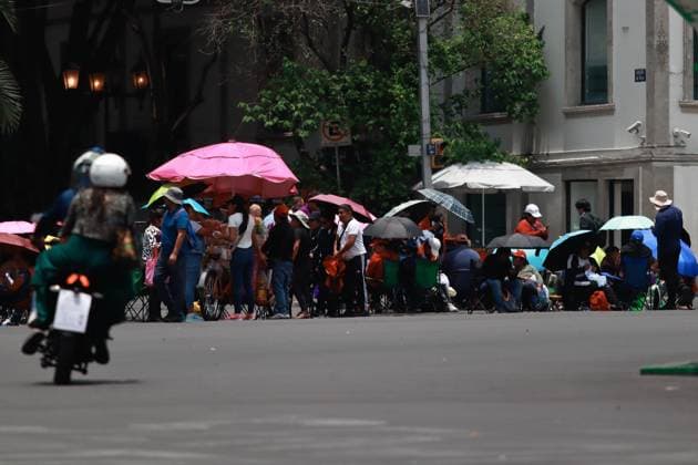 National Coordination of Education Workers Demonstration Teachers belonging to the National Coordination of Education Workers (CNTE) blocking circuito interior Avenue awaiting a resolution to the dialogue they are holding at the Ministry of the Interior. on May 28, 2025 in Mexico City, Mexico. Mexico City CDMX Mexico Copyright: xCarlosxSantiagox