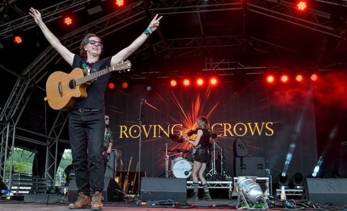 Wychwood Music Festival 2025 Friday The Roving Crows perform at Wychwood Music Festival 2025 Friday, Credit:Jules Annan Avalon  Copyright: xJulesxAnnanx xAvalonx 1005310772