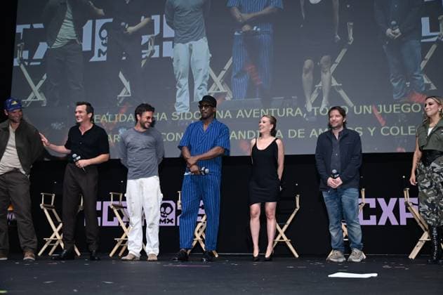 Comic Con Experience Mexico 2025 ˜CCXP™ - Day 2 (L-R) Manuel Garcia-Rulfo, Rupert Friend, Jonathan Bailey, Mahershala Ali, Scarlett Johansson and Gareth Edwards during a conference for the announcement of the film Jurassic World Rebirth as part of the the 2nd edition of Comic Con Experience Mexico 2025 ˜CCXP™ at Centro Banamex. on May 31, 2025 in Mexico City, Mexico. Mexico City CDMX Mexico Copyright: xCarlosxTischlerx