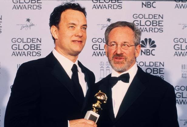 RECORD DATE NOT STATED Golden Globe Awards STEVEN SPIELBERG & TOM HANKS Golden Globe Awards Ref: 11420 bow tie, headshot, portrait, beard Supplied by Copyright: xAnitaxWeber CapitalxPicturesx