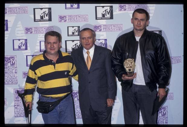 MTV Europe Music Awards DENNIS HOPPER MTV Europe Music Awards 07 November 1997 Ref: 6851 half length, half-length London Great Britain Copyright: xPhilxLoftus CapitalxPicturesx