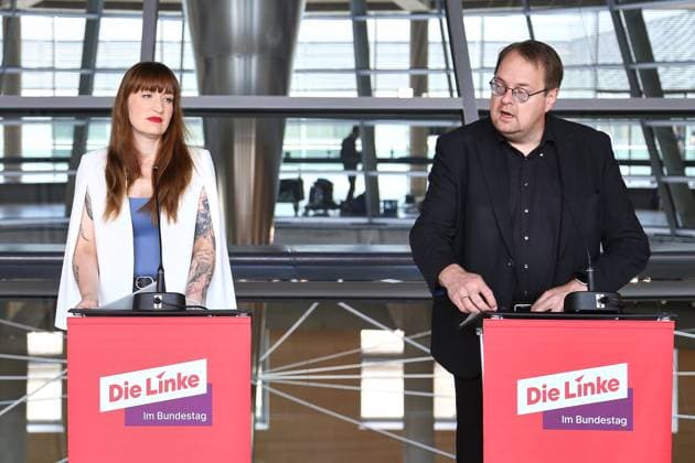 Bilder des Jahres 2025, News 06 Juni News Themen der Woche KW23 News Bilder des Tages Berlin, Deutschland, 03.06.2025: Deutscher Bundestag: Linke-Fraktionssitzung: Heidi Reichinnek und Sören Pellmann, beide Linke, geben eine Pressestatement *** Berlin, Germany, 03 06 2025 German Bundestag Left Party parliamentary group meeting Heidi Reichinnek and Sören Pellmann, both Left Party, make a press statement Copyright: xdtsxNachrichtenagenturx dts_69709