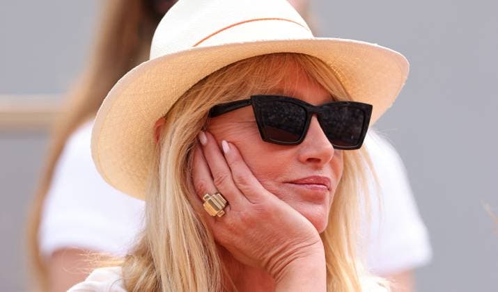Celebs in the stands during the 2025 French Open Tennis Championships at Roland Garros, in Paris, France, on June 3, 2025 Isabelle Camus in the stands during the 2025 French Open Tennis Championships at Roland Garros, in Paris, France, on June 3, 2025 Jacovides Moreau Bestimage Celebs in the stands during the 2025 French Open Tennis Championships at Roland Garros, in Paris, France, on June 3, 2025 Jacovides Moreau Bestimage Paris France Copyright: xJACOVIDES-MOREAUx xBESTIMAGExJACOVIDES-MOREAUx xBESTIMAGEx