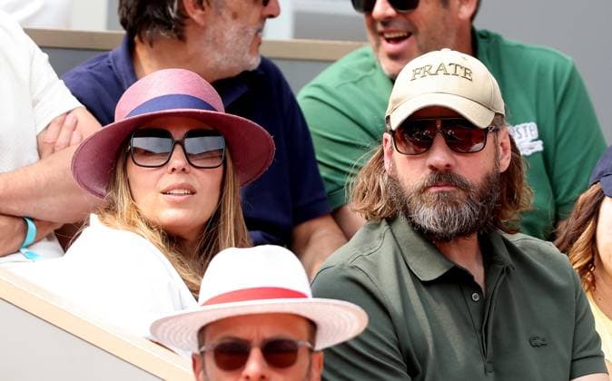Celebs in the stands during the 2025 French Open Tennis Championships at Roland Garros, in Paris, France, on June 3, 2025 Fred Testot and his partner in the stands during the 2025 French Open Tennis Championships at Roland Garros, in Paris, France, on June 3, 2025 Jacovides Moreau Bestimage Celebs in the stands during the 2025 French Open Tennis Championships at Roland Garros, in Paris, France, on June 3, 2025 Jacovides Moreau Bestimage Paris France Copyright: xJACOVIDES-MOREAUx xBESTIMAGExJACOVIDES-MOREAUx xBESTIMAGEx