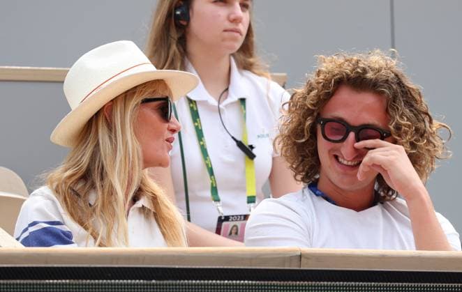 Celebs in the stands during the 2025 French Open Tennis Championships at Roland Garros Isabelle Camus and her son Joalukas Noah in the stands during the 2025 French Open Tennis Championships at Roland Garros, in Paris, France, on June 3, 2025 Jacovides Moreau Bestimage Celebs in the stands during the 2025 French Open Tennis Championships at Roland Garros, in Paris, France, on June 3, 2025 Jacovides Moreau Bestimage Paris France  Copyright: xJACOVIDES-MOREAUx xBESTIMAGExJACOVIDES-MOREAUx xBESTIMAGEx