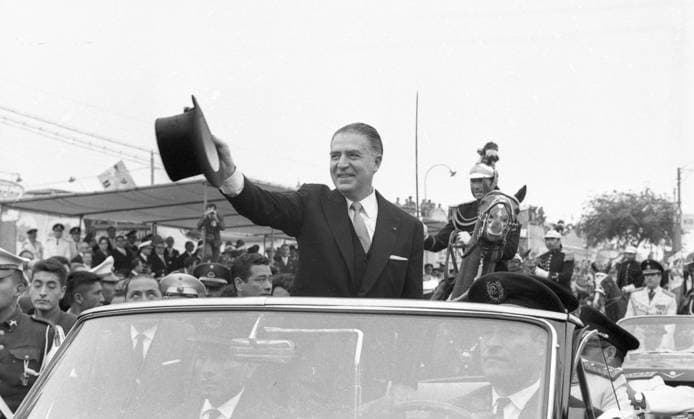 Archivbilder der Woche KW23 ElComercioPeru LIMA, JULY 29, 1966 MILITARY PARADE ON BRAZIL AVENUE FOR PATRIOT FESTIVALS IN THE IMAGE PRESIDENT FERNANDO BELAUNDE TERRY PHOTO EL COMERCIO LIMA PERU EDITORIAL USE ONLY  Copyright: xGDA ElxComercio Perux-xTodosxlosxderechosxreservados.xProhibidoxelxusoxoxreproduccionxdexestaximagenxenxPerux x peelcomerciopic128074