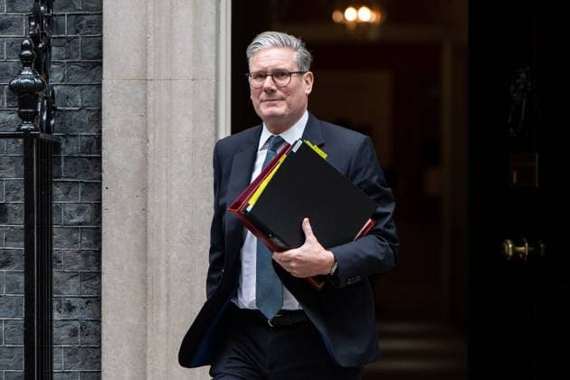 June 4, 2025, London, England, United Kingdom: British Prime Minister KEIR STARMER leaves 10 Downing Street for Prime Minister s Questions in the House of Commons in London. London United Kingdom - ZUMAk172 20250604_zip_k172_011 Copyright: xThomasxKrychx