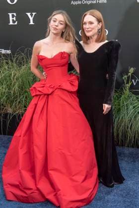 Echo Valley New York Premiere in New York, USA - 04 Jun 2025 (L-R) Sydney Sweeney and Julianne Moore attend the Echo Valley New York Premiere at AMC Lincoln Square. New York United States Copyright: xRonxAdarx xSOPAxImagesx _radar_echovalley_20250604_02669