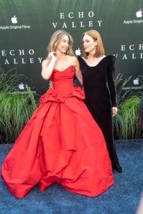 Echo Valley New York Premiere in New York, USA - 04 Jun 2025 (L-R) Sydney Sweeney and Julianne Moore attend the Echo Valley New York Premiere at AMC Lincoln Square. New York United States Copyright: xRonxAdarx xSOPAxImagesx _radar_echovalley_20250604_02737