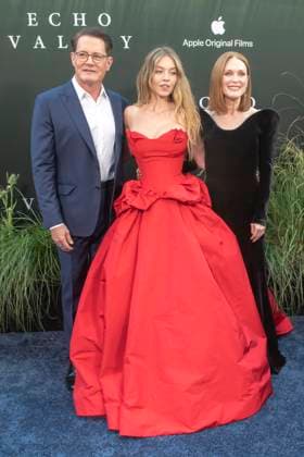June 4, 2025, New York, United States: (L-R) Kyle MacLachlan, Sydney Sweeney and Julianne Moore attend the Echo Valley New York Premiere at AMC Lincoln Square. New York United States - ZUMAs197 20250604_aaa_s197_483 Copyright: xRonxAdarx