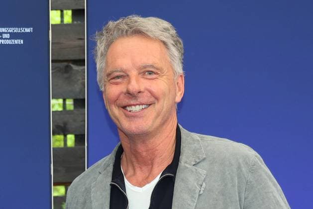 Joerg Pilawa bei der Verleihung von Der Deutsche Entertainment Award am 5.06.2025 im Harbour Club in Koeln Deutscher Entertainment Award 2025 in Koeln