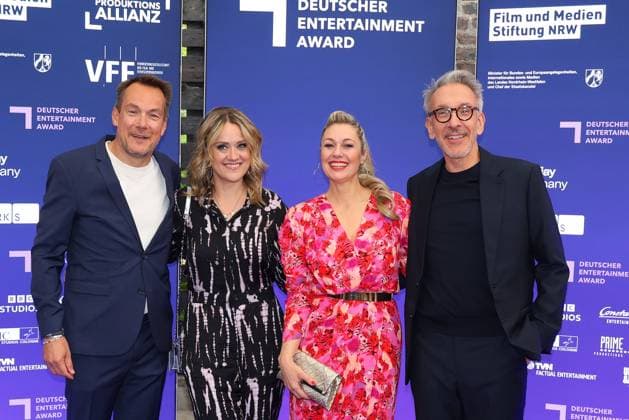 Rolf Hellgardt, Lisa Feller, Ruth Moschner und Axel Kuehn bei der Verleihung von Der Deutsche Entertainment Award am 5.06.2025 im Harbour Club in Koeln Deutscher Entertainment Award 2025 in Koeln