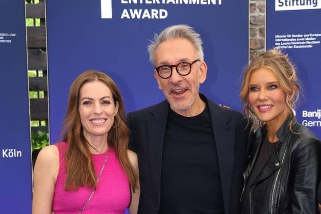 Jule Goelsdorf, Axel Kuehn und Laura Karasek bei der Verleihung von Der Deutsche Entertainment Award am 5.06.2025 im Harbour Club in Koeln Deutscher Entertainment Award 2025 in Koeln