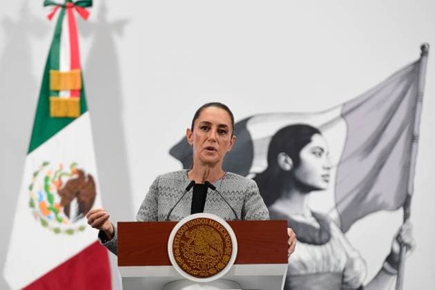 Mexico s President, Claudia Sheinbaum, during a peres conference, expressed her rejection of the violence of the CNTE teachers as they attempted to enter the Ministry of the Interior. at the National Palace. on June 5, 2025 in Mexico City, Mexico. Mexico City Mexico - ZUMAe321 20250605_zia_e321_015 Copyright: xCarlosxSantiagox