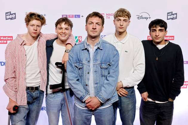 Die Schauspieler (l-r) Arsseni Bultmann, Nico Marischka, Jonathan Kriener, Johannes Kienast und Loran Alhasan bei der Premiere der Serie Chabos beim 11. Seriencamp Festival 2025 im Cinenova Kino. Köln, 05.06.2025 NRW Deutschland Copyright: xChristophxHardtx