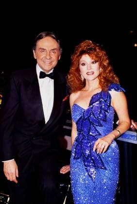 Willkommen im Club, ARD und ORF Comedy-Show, 1991, Entertainer Harald Juhnke mit Showgast, Schauspielerin und Sängerin Audrey Landers. Copyright: HartwigxValdmanis Nur redaktionelle Nutzung. Editorial use only. VAL_7205004955