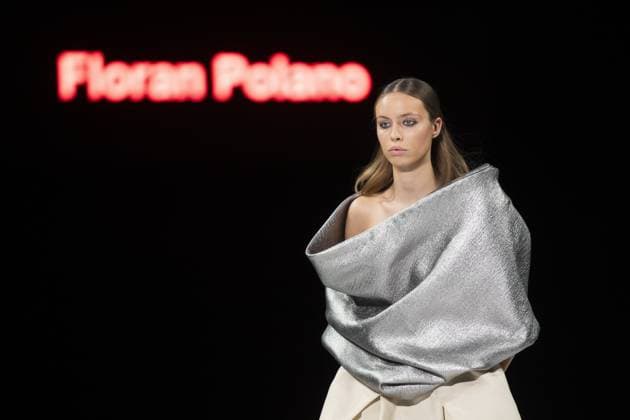 A model presents a creation from Floran Polano during the Show 2025 end of year fashion show showcasing the creations of students from the bachelor s and master s degree of the fashion department of the Royal Academy of Fine Arts - AP Hogeschool, in Antwerp, Friday 06 June 2025.  KRISTOFxVANxACCOM 126340718