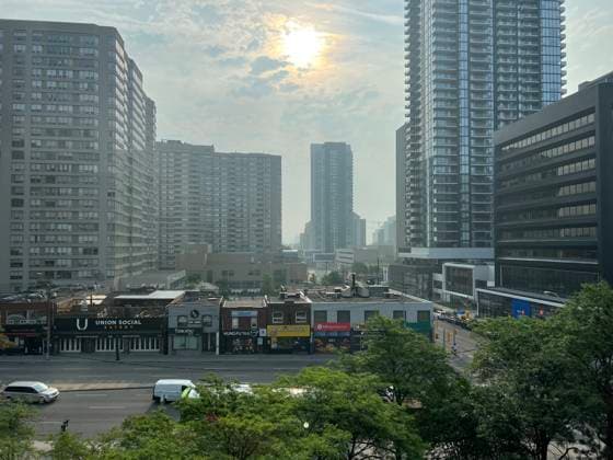 Air Quality In Toronto Currently Among Worst In World Due To Wildfire Smoke Haze from wildfire smoke is seen as the sun passes by a cloud in Toronto, Ontario, Canada, on June 6, 2025. Toronto s air quality ranks among the worst in the world today as smoke from wildfires burning in Manitoba, Saskatchewan, and Alberta drifts into the region. Toronto s air quality is currently the second most polluted major city in the world, according to a ranking by IQAir, a Swiss air quality technology company. This places it below Santiago, Chile, and above Montreal, which is in third place as it also faces wildfire smoke from western provinces. Environment Canada urges residents to limit their time spent outdoors and suggests that people consider reducing Copyright: xCreativexTouchxImagingxLtdx originalFilename: friedman-airquali250606_npdeC.jpg