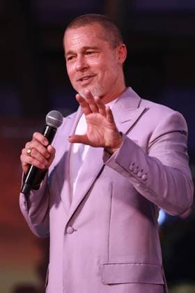 Photocall for the F1: The movie in Mexico City MEXICO CITY, MEXICO - JUNE 09: US actor Brad Pitt attends the photocall for the F1: The movie at Toreo Parque Central, in Mexico City, Mexico on June 09, 2025. The photocall with the cast of F1: The movie was held as part of the global promotional tour ahead of its release date. Daniel Cardenas Anadolu Mexico City Mexico. Editorial use only. Please get in touch for any other usage.  Copyright: x2025xAnadoluxDanielxCardenasx