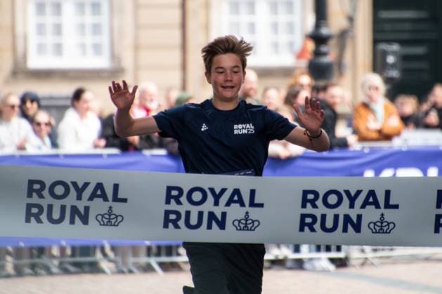 Entertainment Themen der Woche KW24 Entertainment Bilder des Tages Prince Vincent crosses the finishing line after One mile run of Royal Run in Copenhagen. It is being marketed as the world s largest royal amateur sporting event with 97,500 registered runners. Copenhagen Denmark Copyright: xKristianxTuxenxLadegaardxBergx 1062897747st