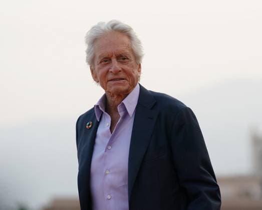 Entertainment Themen der Woche KW24 Entertainment Bilder des Tages 71th Taormina Film Festival 2025 - Day 1 Michael Douglas walks the red carpet of the 71st Taormina Film Festival in Taormina, Italy, on June 10, 2024. Taormina Italy  Copyright: xGabrielexMaricchiolox originalFilename: maricchiolo-71sttaor250610_npSpw.jpg
