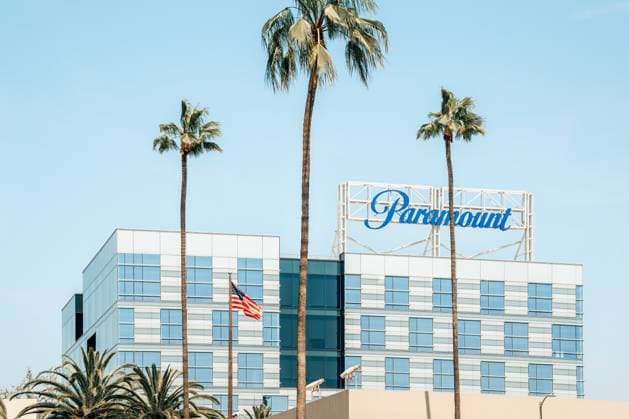 paramount Los Angeles, United States - April 04, 2025 - paramount building at the sunset boulevard of beverly hills (License=RM) Copyright: xZoonar.com FRANKxPETERSx 23465233