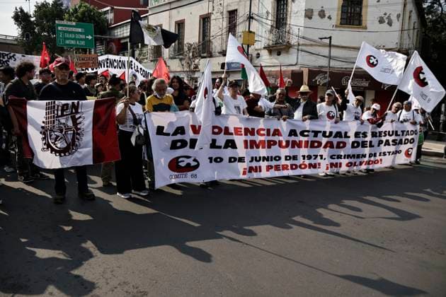 June 10, 2025, Mexico, Cdmx, Mexico: Protesters gather to commemorate the anniversary of the Halconazo or Corpus Christi massacre. This event occurred on June 10, 1971, when, on orders from the Mexican government, police, army, and plainclothes paramilitaries violently suppressed a student demonstration against the president of the time, Luis EcheverroÂa. Mexico Mexico - ZUMAp204 20250610_zip_p204_011 Copyright: xJosuexPerezx