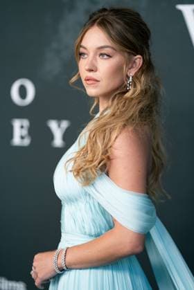 June 10, 2025, London, United Kingdom: Sydney Sweeney attends the Echo Valley European Premiere at the BFI Southbank in London. London United Kingdom - ZUMAs197 20250610_aaa_s197_341 Copyright: xLounisxTiarx