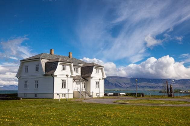 Hofdi Haus in Reykjavik Island The Hofdi House, one of the most beautiful and historically significant buildings in Reykjavik (License=RF) Copyright: xZoonar.com Photographer:xDmitryxNaumovx 23464734