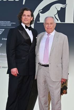 Taormina, 71st Taormina Film Festival 2025 - Day 2, Red Carpet. Pictured: Henry Cavill, Charles Roven  Copyright: xManuelexMangiarottix xipa-agency.netx xMangiarottix xD avanzox IPA_Agency_IPA58940933