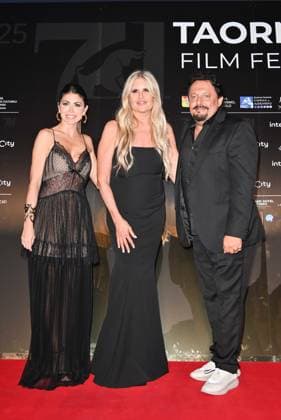 Taormina, 71st Taormina Film Festival 2025 - Day 2, Red Carpet. In the photo: Flora Canto, Enrico Brignano  Copyright: xManuelexMangiarottix xipa-agency.netx xMangiarottix xD avanzox IPA_Agency_IPA58941439