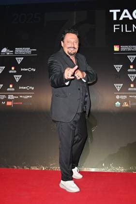 Taormina, 71st Taormina Film Festival 2025 - Day 2, Red Carpet. In the photo: Enrico Brignano  Copyright: xManuelexMangiarottix xipa-agency.netx xMangiarottix xD avanzox IPA_Agency_IPA58941467