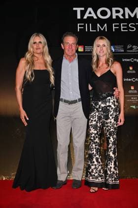 Taormina, 71st Taormina Film Festival 2025 - Day 2, Red Carpet. In the photo: Dennis Quaid, Laura Savoie, Tiziana Rocca  Copyright: xManuelexMangiarottix xipa-agency.netx xMangiarottix xD avanzox IPA_Agency_IPA58941508