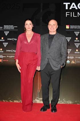 Taormina, 71st Taormina Film Festival 2025 - Day 2, Red Carpet. In the photo: Luisa Ranieri, Luca Zingaretti  Copyright: xManuelexMangiarottix xipa-agency.netx xMangiarottix xD avanzox IPA_Agency_IPA58941577