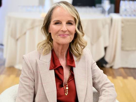 Entertainment Themen der Woche KW24 Entertainment Bilder des Tages Taormina, Italy: Taormina, 71Â° Taormina Film Fest - day 3 - in the photo: Helen Hunt Tiziana Rocca Taormina Italy  - ZUMAp169 20250612_zea_p169_259 Copyright: xMaurizioxD Avanzox