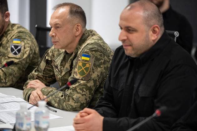 German Defense Minister Boris Pistorius visits Kyiv KYIV, UKRAINE - JUNE 12: The Chief of Staff of the Armed Forces of Ukraine Oleksandr Syrskyi (L) and the Defence minister of Ukraine Rustem Umerov (R) are seen during the meeting of Ukrainian and German delegations in Kyiv, Ukraine on June 12, 2025. Danylo Antoniuk Anadolu Kyiv Ukraine. Editorial use only. Please get in touch for any other usage.  Copyright: x2025xAnadoluxDanyloxAntoniukx