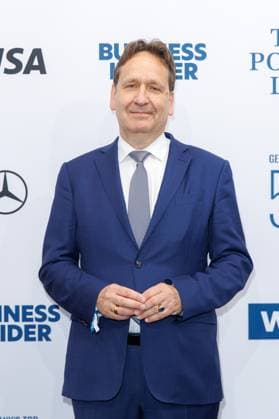 Award - The Power List - Germany s Top 50 Karsten Dreinhöfer bei The Power List - Germany s Top 50 im Restaurant Sphere im Fernsehturm am 05.06.2025 in Berlin Copyright: xEventpressxKochanx