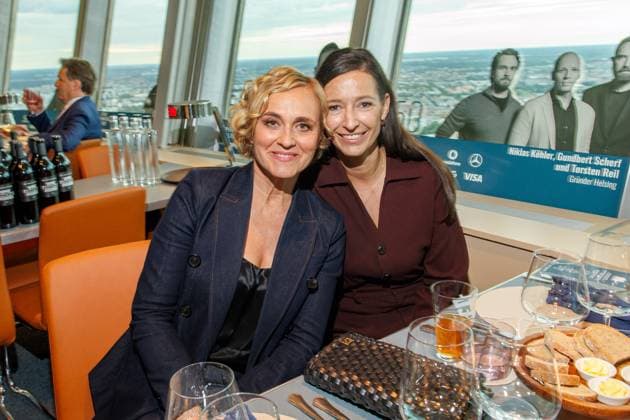Award - The Power List - Germany s Top 50 Caren Miosga und PÄ±nar Atalay bei The Power List - Germany s Top 50 im Restaurant Sphere im Fernsehturm am 05.06.2025 in Berlin Copyright: xEventpressxKochanx