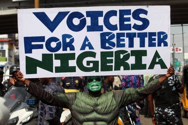 News Themen der Woche KW24 News Bilder des Tages End Bad Governance Protest In In Lagos, Nigeria A coalition of civil society groups stages an End Bad Governance protest on Nigeria Democracy Day in Ikeja, Lagos, Nigeria, on June 12, 2025. Protesters call on the government to reverse its anti-masses policies. Ikeja Nigeria  Copyright: xAdekunlexAjayix originalFilename: ajayi-notitle250612_npZe5.jpg