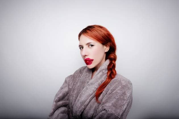 Creative Highlights Symbolfotos woman with moisturizing mouth pad Model Released DondykRiga_ID29295_964212_004 Copyright: xWILLIAMxDONDYKxYxLORENAxRIGAxMONx