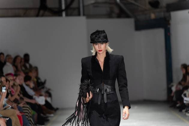 University of Westminster BA Fashion Showcase in London The BA Fashion students from the University of Westminster are presenting their annual graduate show this evening in London. The event opens at 18:30 at Ambika P3, featuring runway presentations that highlight the final-term collections crafted by undergraduates in their final year. Attendees can expect a diverse display of menswear and womenswear, textile innovation, tailoring and experimental design, reflecting each student™s creative identity and technical proficiency. The show aims to mark the culmination of years of academic and practical training, offering observers insight into the next generation of designers entering the industry. ï¿¼ ï¿¼ London England United Kingdom Copyright: xx