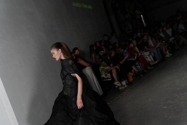 University of Westminster BA Fashion Showcase in London The BA Fashion students from the University of Westminster are presenting their annual graduate show this evening in London. The event opens at 18:30 at Ambika P3, featuring runway presentations that highlight the final-term collections crafted by undergraduates in their final year. Attendees can expect a diverse display of menswear and womenswear, textile innovation, tailoring and experimental design, reflecting each student™s creative identity and technical proficiency. The show aims to mark the culmination of years of academic and practical training, offering observers insight into the next generation of designers entering the industry. ï¿¼ ï¿¼ London England United Kingdom Copyright: xx