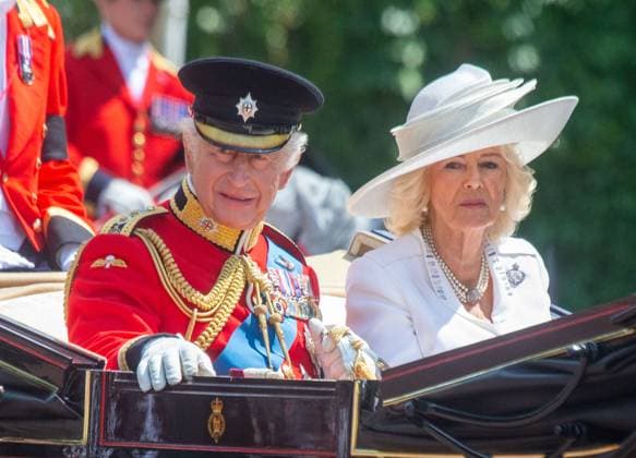 Entertainment Bilder des Tages June 14, 2025, London, England, United Kingdom: King CHARLES III and Queen CAMILLA are seen in The Mall during Trooping of the Colour parade. London United Kingdom - ZUMAs262 20250614_zip_s262_032 Copyright: xTayfunxSalcix