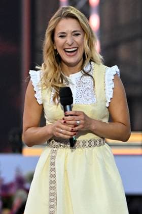 14.06.2025 - Bad Kleinkirchheim St. Oswald am Hoferriegel in Österreich (AUT) - Wenn die Musi spielt Open Air 2025 - Stefanie Hertel,